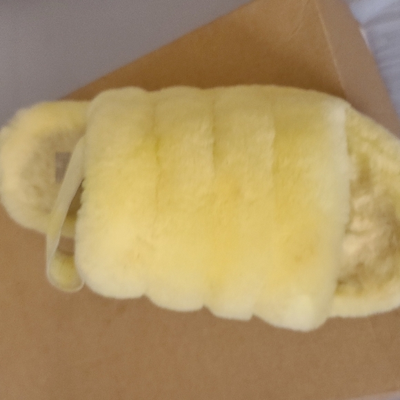 Ugg Slides - Picture 7 of 8